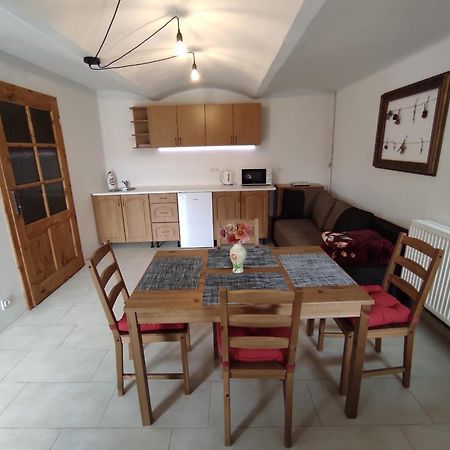 Statek Tomandlov Apartment Driten Bagian luar foto