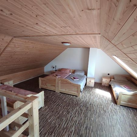 Statek Tomandlov Apartment Driten Bagian luar foto